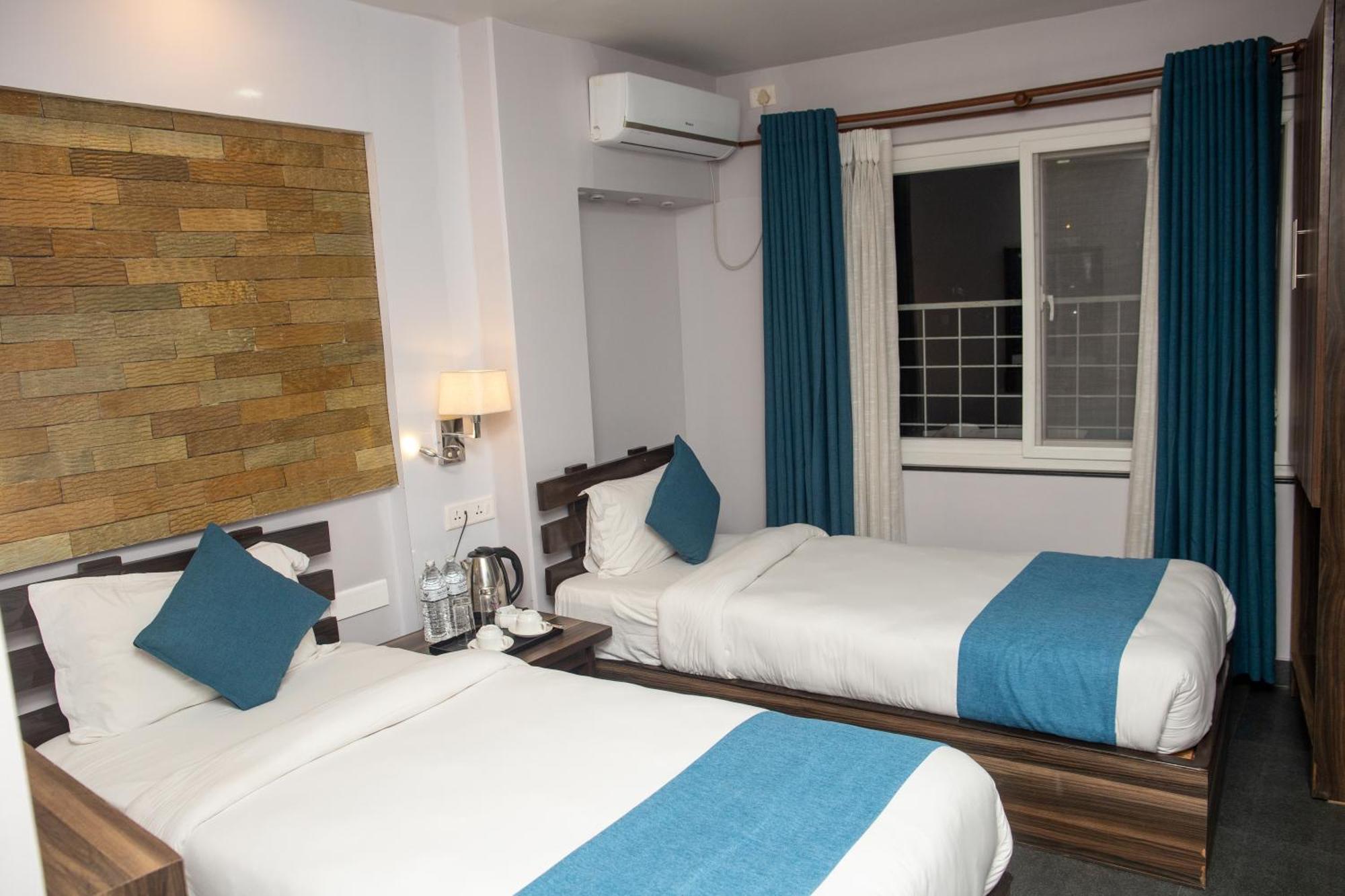 Chautari Boutique Hotel Pokhara Dış mekan fotoğraf