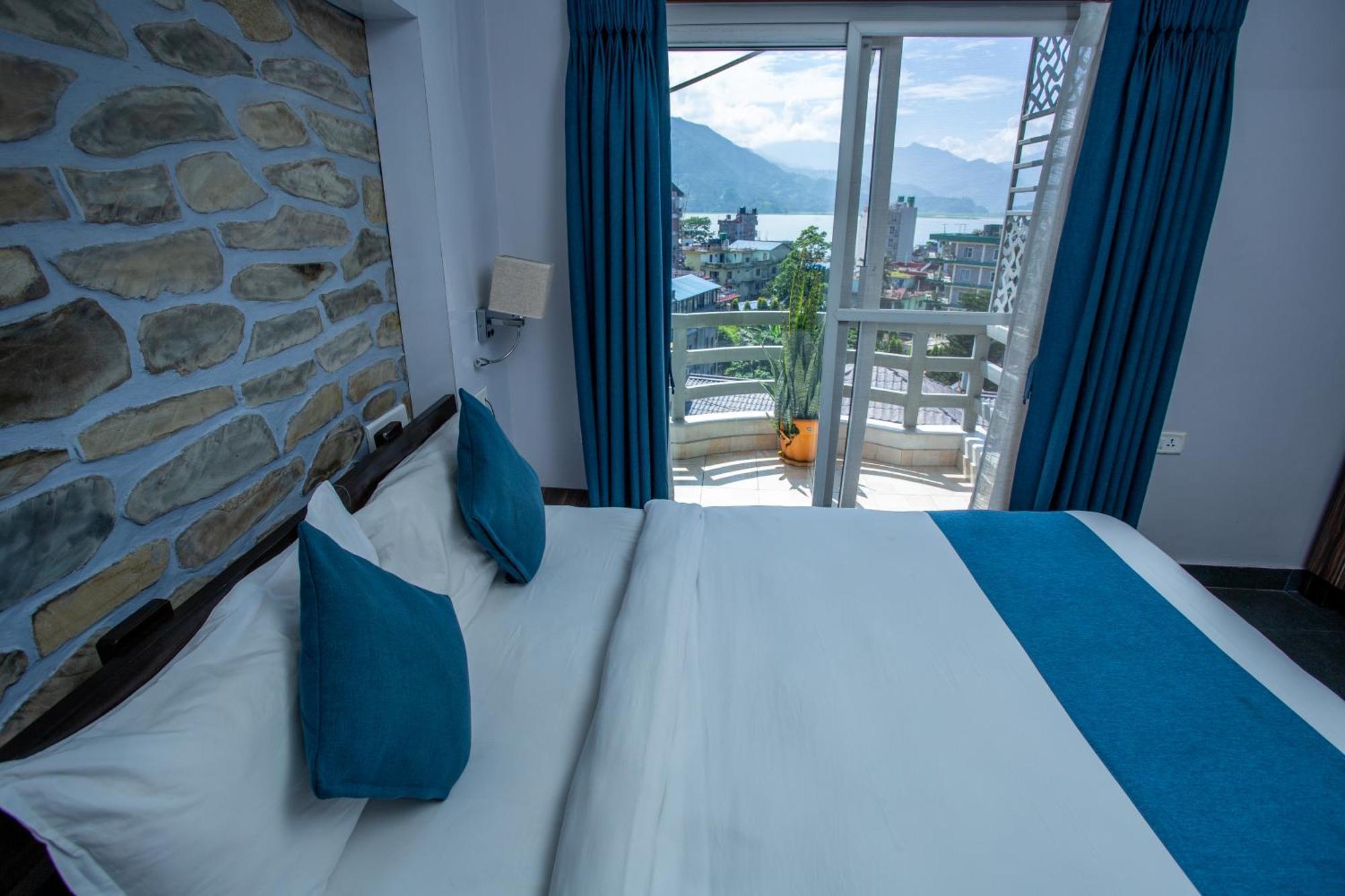 Chautari Boutique Hotel Pokhara Dış mekan fotoğraf