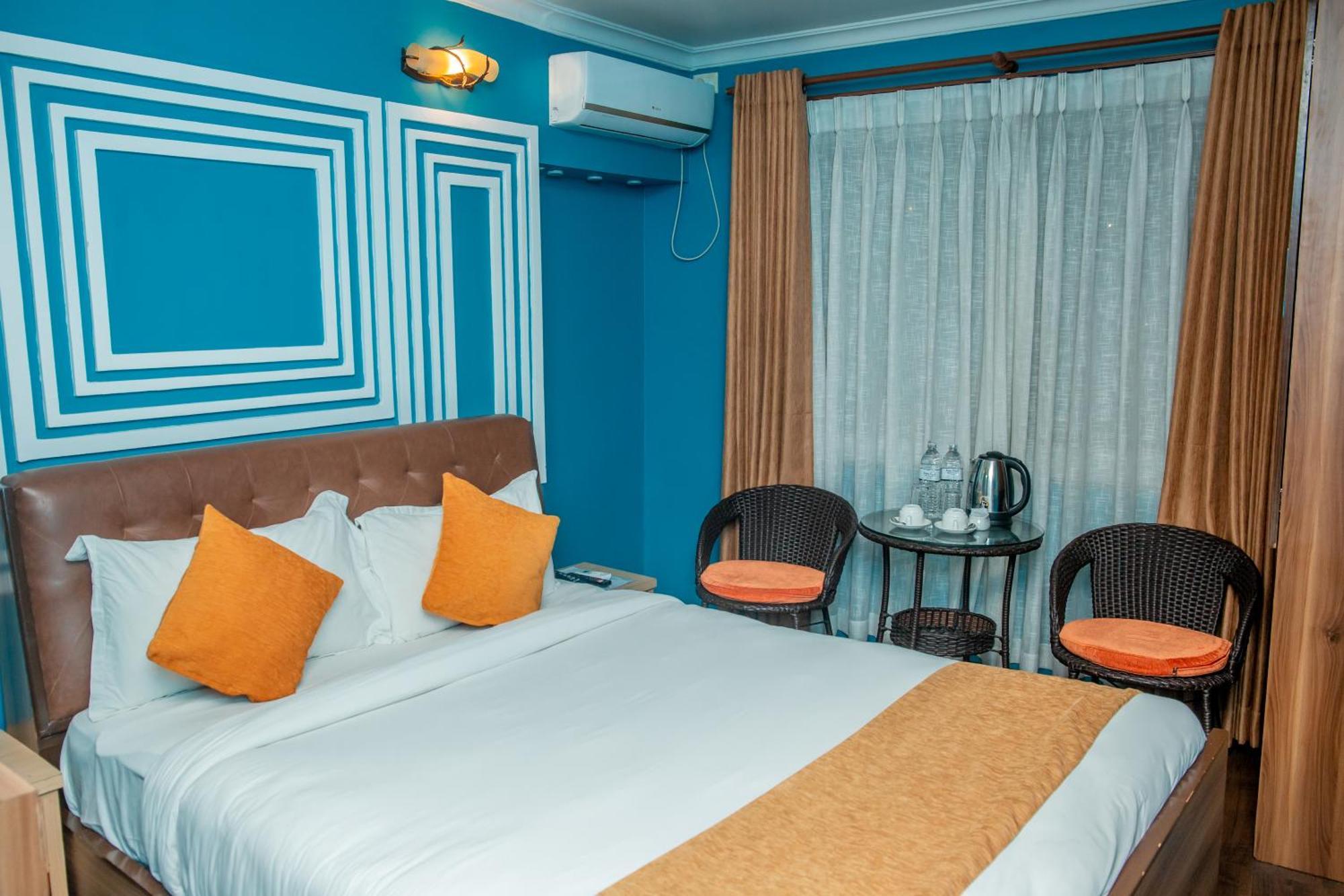 Chautari Boutique Hotel Pokhara Dış mekan fotoğraf